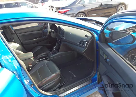 2017 Hyundai Elantra Sport z USA, uszkodzony, nr VIN KMHD04LB3HU291888